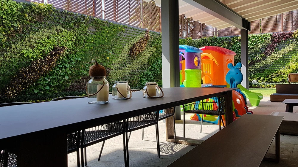 Jardin vertical en residencia de lujo Jardin vertical en residencia de lujo